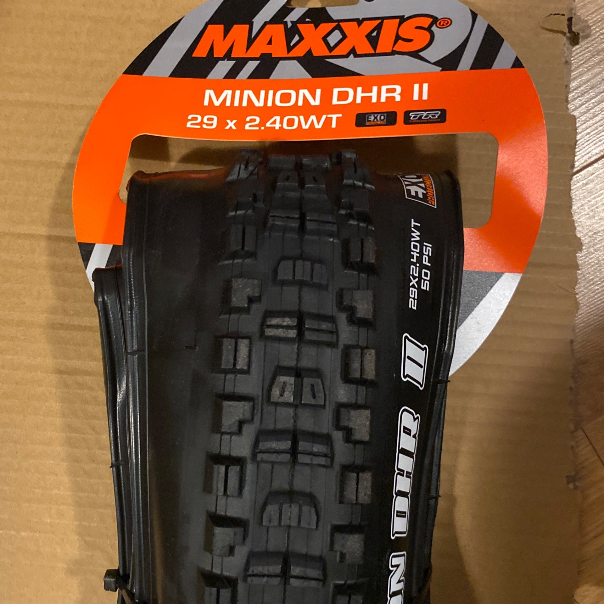 Maxxis minion 29 online x 2.4